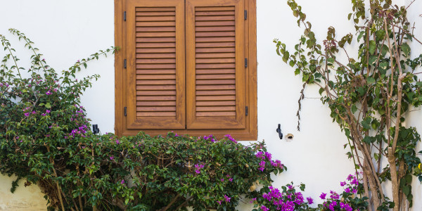 Puertas y Ventanas Aislantes de Aluminio / PVC Badajoz · Contraventanas y Persianas a Medida