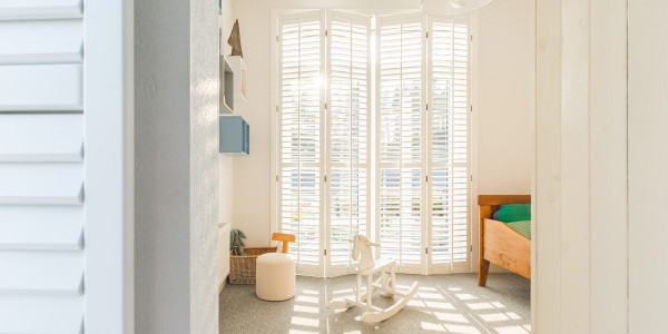 Fabricantes / Instaladores de Puertas y Ventanas de Aluminio / PVC Badajoz · Contraventanas y Persianas a Medida